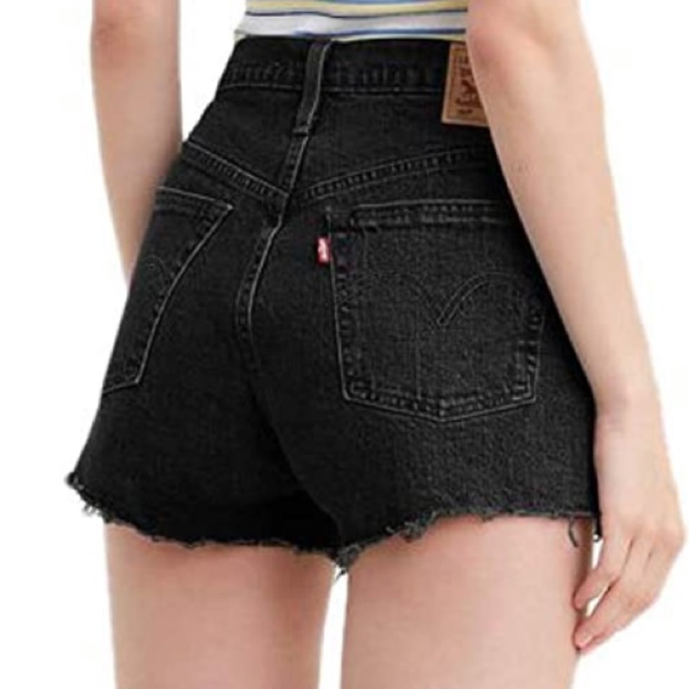 Black Levis 501 shorts!